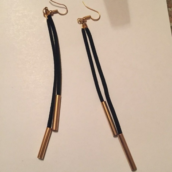 💥😜 5/$20 🎀 🌻HP🎉 Dainty Black & Gold - Picture 3 of 4